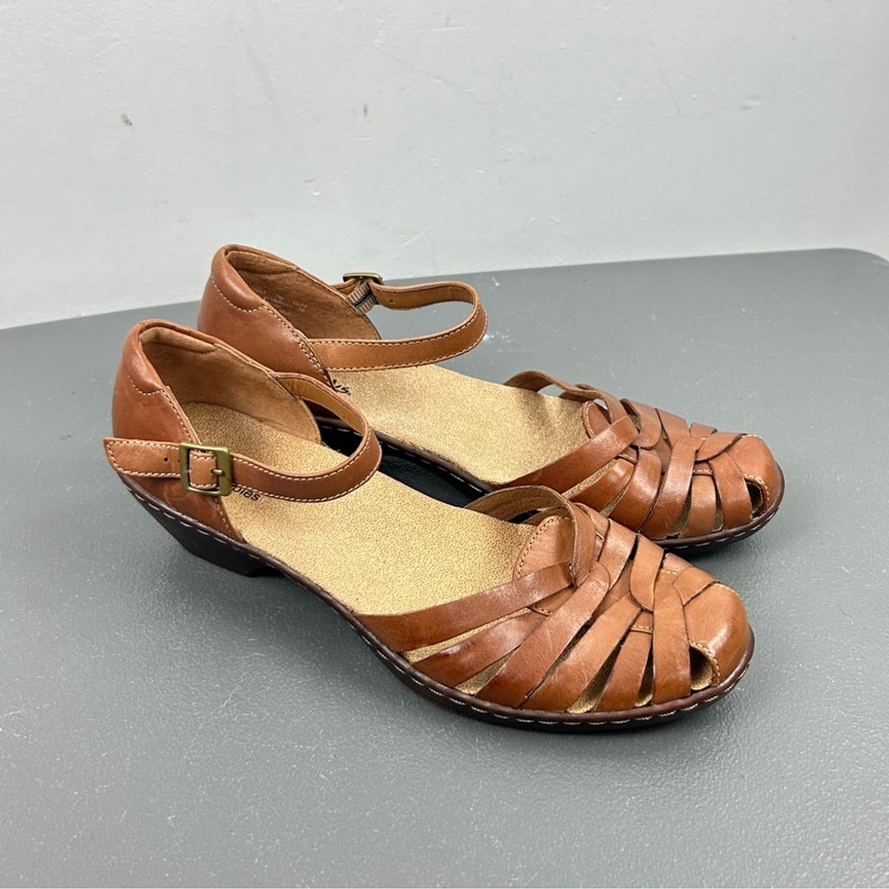 Clarks Leather Low Heeled Fisherman Sandals